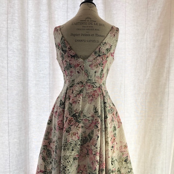 Adriana Papell Sleeveless Dress - Picture 9 of 14